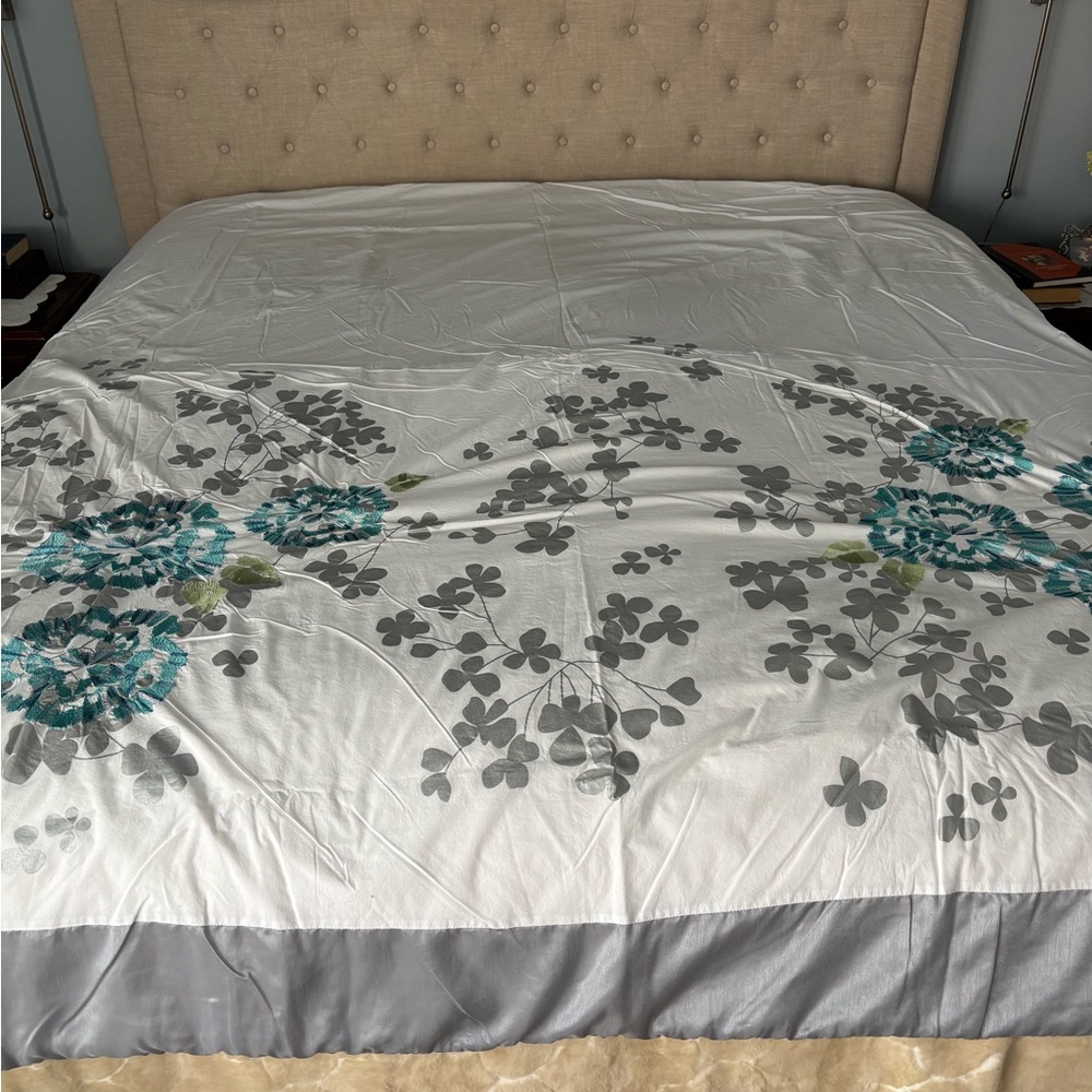 Floral Duvet Cover - White, Gray, and Blue